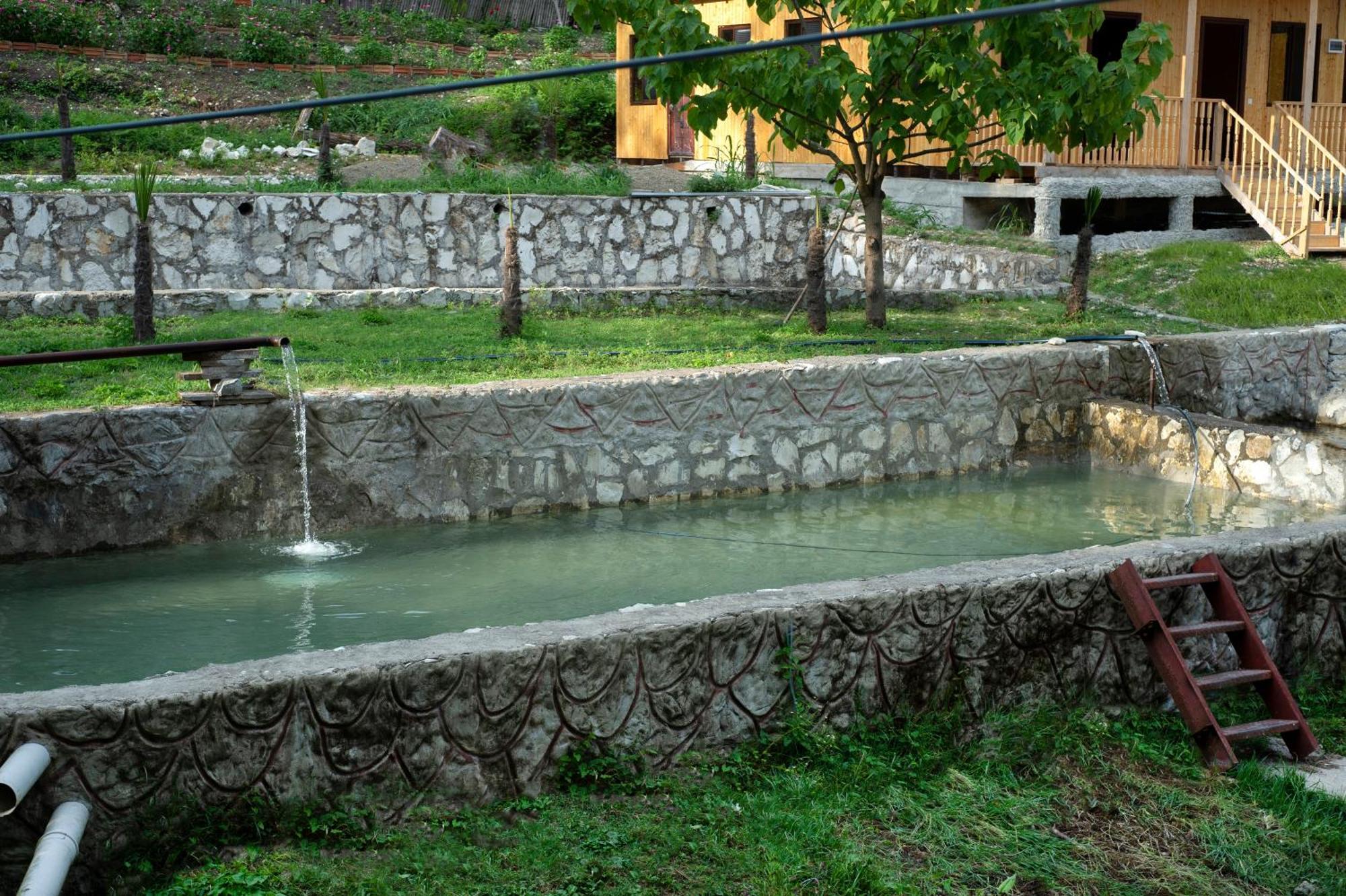 Gordela Hotel Gordi Esterno foto