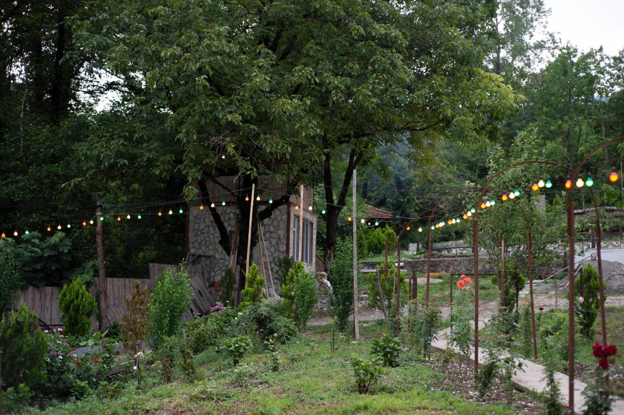 Gordela Hotel Gordi Esterno foto