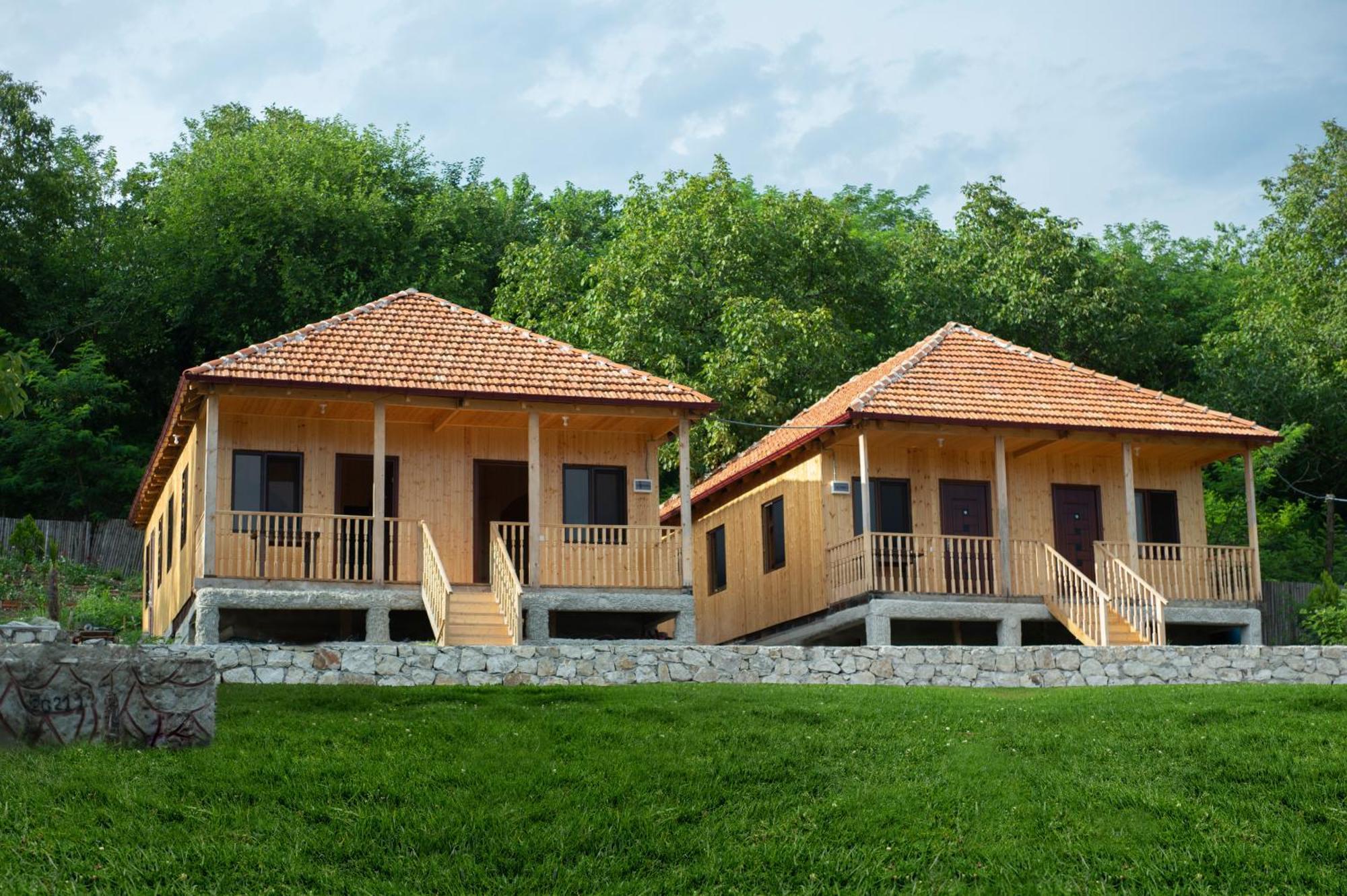 Gordela Hotel Gordi Esterno foto